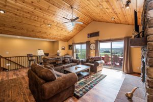 Deep Creek MD Beary Fine Living Room 3 | Swack Vacations