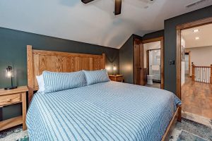 Deep Creek MD Crooked Oak Bedrooms 24 | Swack Vacations