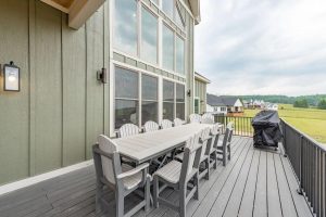 Deep Creek MD Tippy Canoe Balcony 4 | Swack Vacations