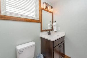 Deep Creek MD Tippy Canoe Bathrooms 7 | Swack Vacations