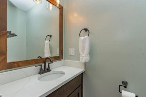 Deep Creek MD Tippy Canoe Bathrooms 9 | Swack Vacations