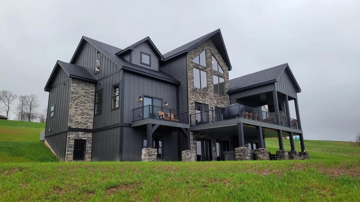 Luxury Deep Creek Lake lodge with indoor pool, hot tub, and mountain setting