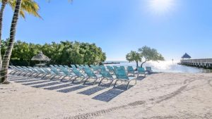 Oceanfront Key Largo condo with private balcony and resort pool