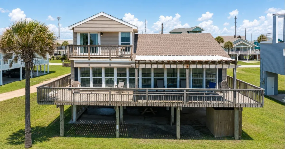 Beachfront Salty Sailfish vacation home on stilts with a Gulf view in Jamaica Beach, TX